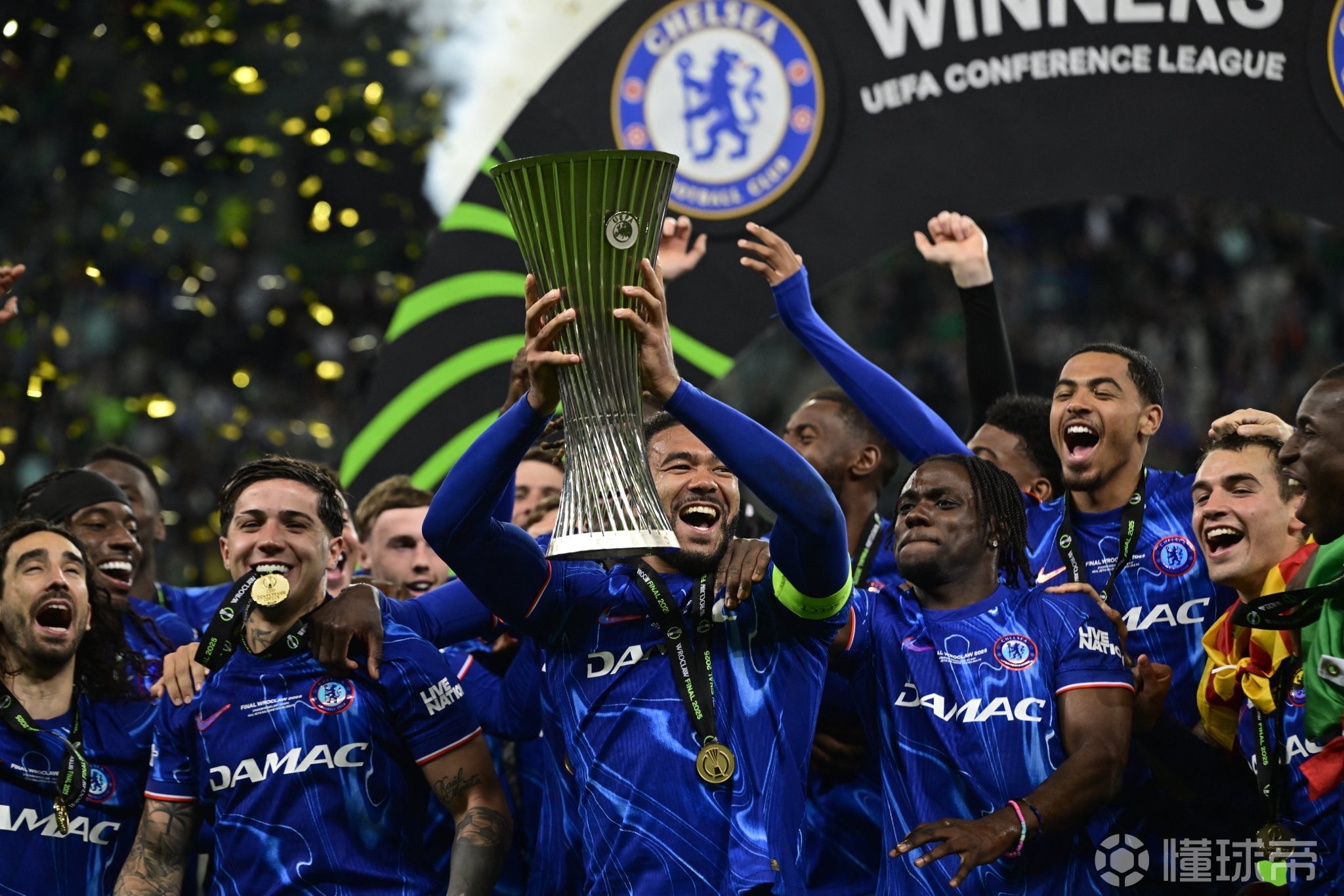 开云-包含国际比赛日突围战来临,波特兰开拓者围绕欧超杯队长鼓劲,媒体盛赞,轮换策略成焦点的词条