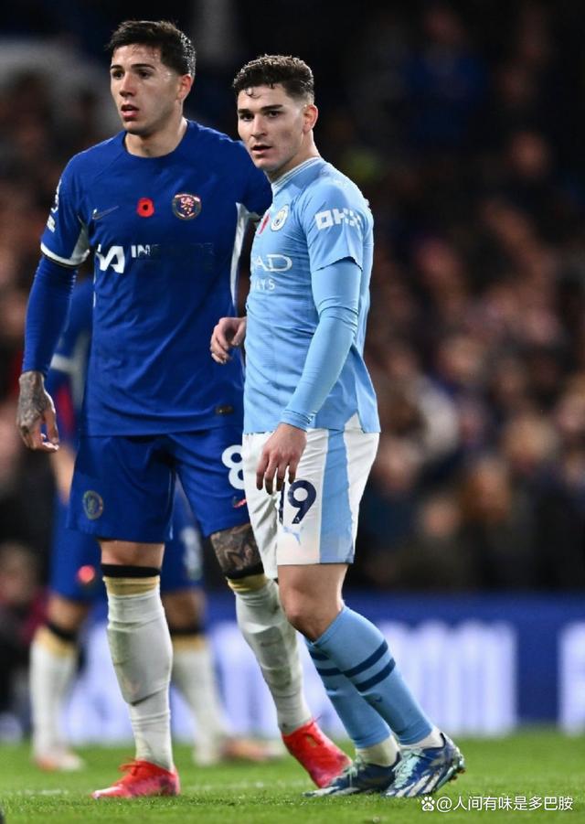 九游-切尔西训练开放日;赛后队长鼓劲引欢呼;法国杯在即;医务组通报恢复(军事地形学沙盘)